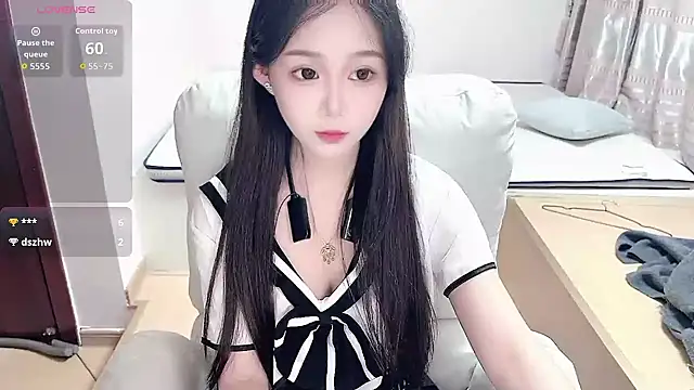  yueyue online show from 6, 11, 2025