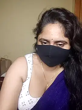 Snapshot of mouni499 chatting on 13, 7, 2026 mouni499 online show from 13, 7, 2026