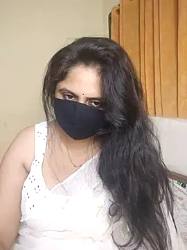Snapshot of mouni499 chatting on 15, 6, 2026 mouni499 online show from 15, 6, 2026