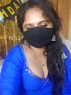 Snapshot of mouni499 chatting on 14, 6, 2026 mouni499 online show from 14, 6, 2026