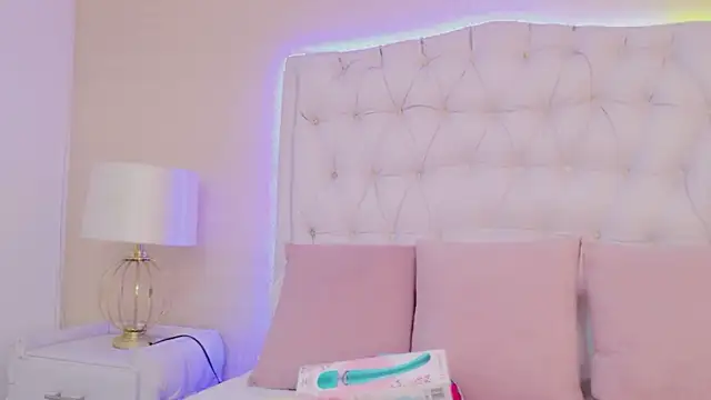 Snapshot of ScarlettPetrova chatting on 20, 2, 2026 ScarlettPetrova online show from 20, 2, 2026