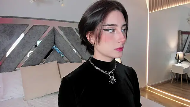 Snapshot of EmmaCollins___ chatting on 25, 11, 2025 EmmaCollins online show from 25, 11, 2025