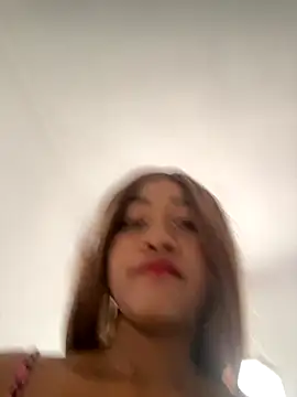 Snapshot of alezaafrench chatting on 24, 11, 2025 alezaafrench online show from 24, 11, 2025