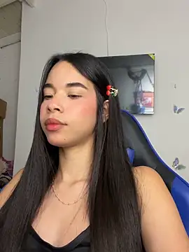 Snapshot of Milleradhara24 chatting on 8, 2, 2026 Milleradhara24 online show from 8, 2, 2026