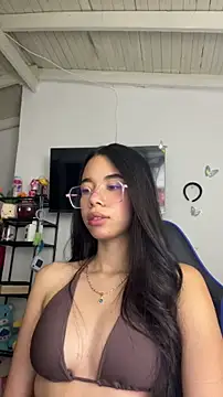 Snapshot of Milleradhara24 chatting on 15, 2, 2026 Milleradhara24 online show from 15, 2, 2026