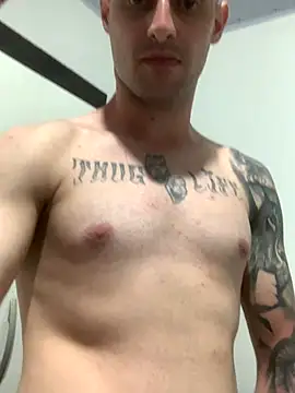 Manfredini607452 online show from 16, 12, 2025