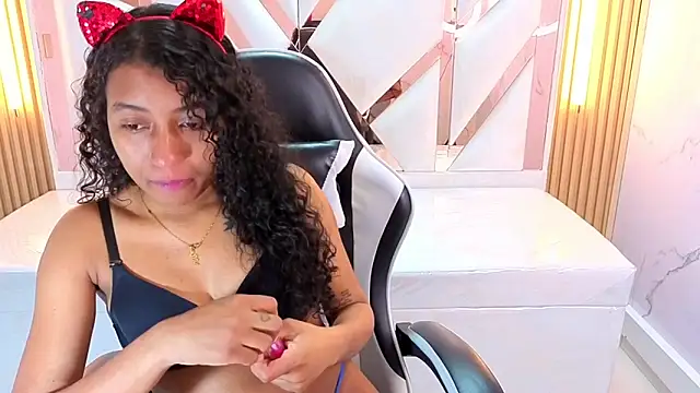 ninadelight tp online show from 26, 11, 2025