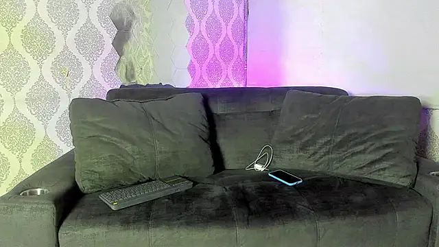 Boy savoy online show from 4, 2, 2026