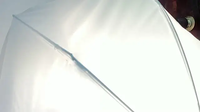 Snapshot of kendra_london chatting on 9, 2, 2026 kendra london online show from 9, 2, 2026