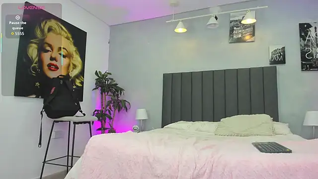 kendra london online show from 15, 4, 2026