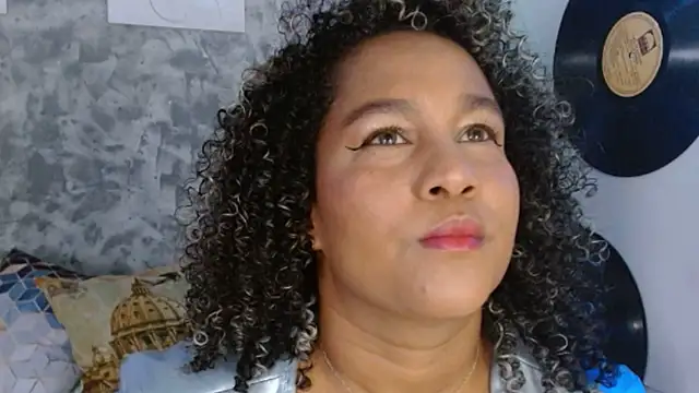 Ambar foxy online show from 6, 11, 2025