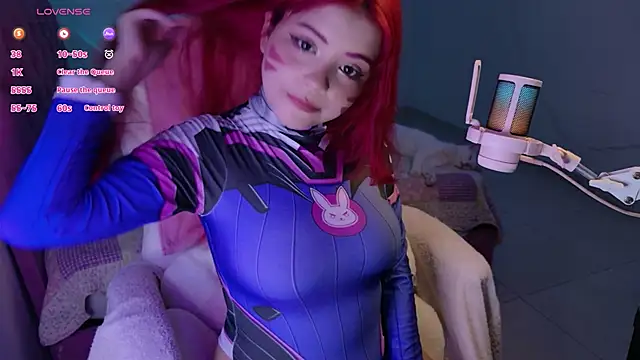 EmillieX online show from 9, 11, 2025