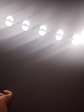 BiancaClarkson online show from 16, 11, 2025