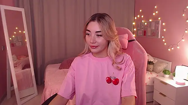 Rosie Mac online show from 12, 11, 2025