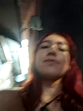 Eveelyn25x  online show from 2, 11, 2025