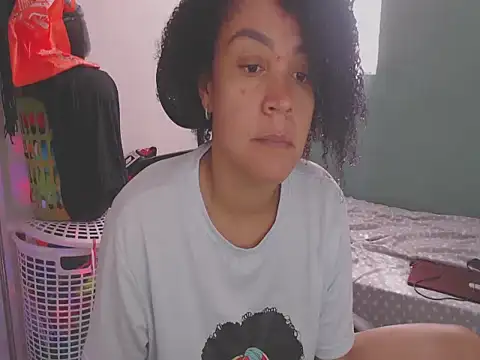 shayna cute online show from 19, 6, 2026