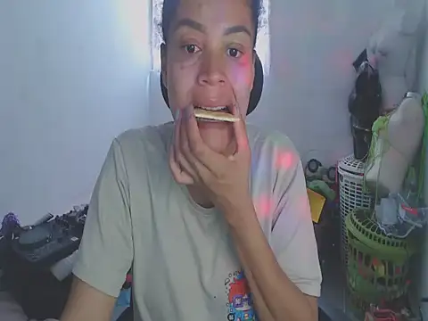shayna cute online show from 26, 5, 2026