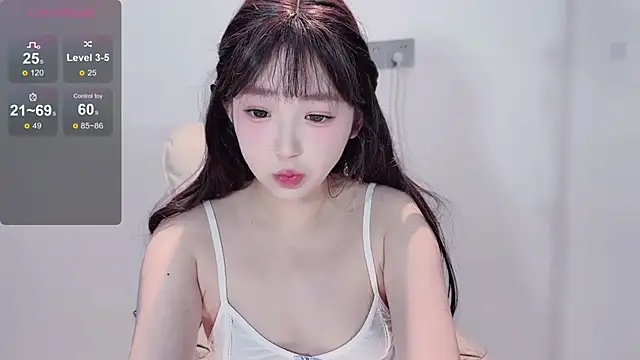 Yaiyigirl online show from 11, 11, 2025