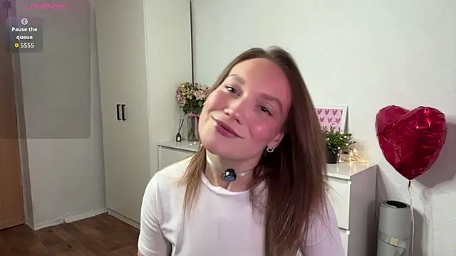 Kalli ly online show from 10, 4, 2026