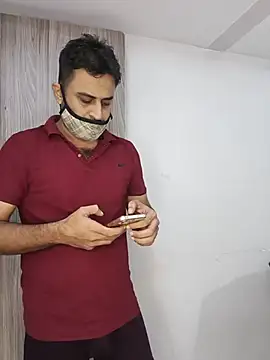 Snapshot of ITZ_GURU chatting on 9, 7, 2026 ITZ GURU online show from 9, 7, 2026
