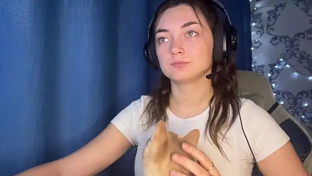 TwotyBright online show from 18, 12, 2025