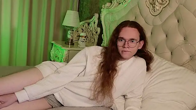 Snapshot of Mark_Glover chatting on 8, 11, 2025 Mark Glover online show from 8, 11, 2025