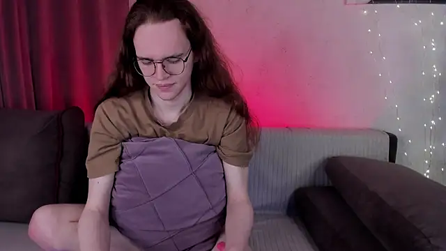 Snapshot of Mark_Glover chatting on 17, 11, 2025 Mark Glover online show from 17, 11, 2025