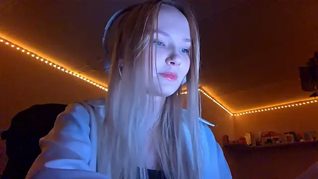 KarinRobertson online show from 10, 11, 2025