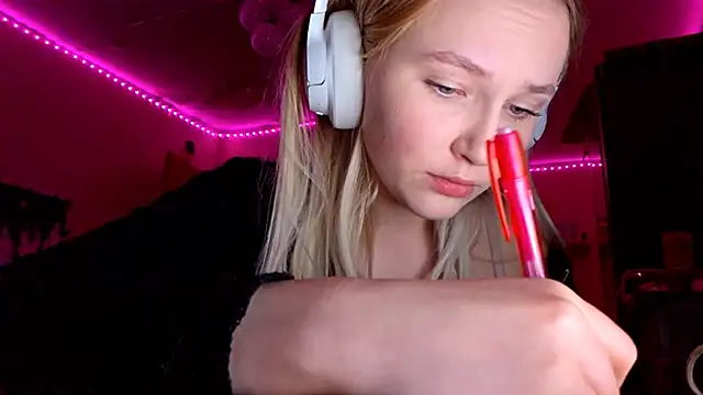 KarinRobertson online show from 29, 11, 2025