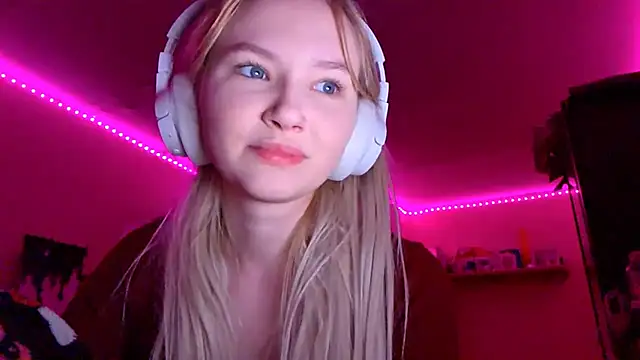 KarinRobertson online show from 21, 11, 2025