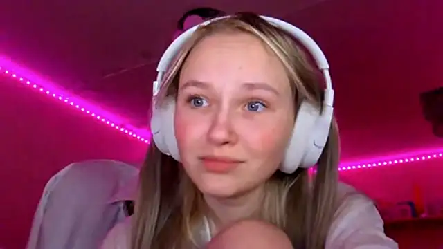 KarinRobertson online show from 18, 12, 2025