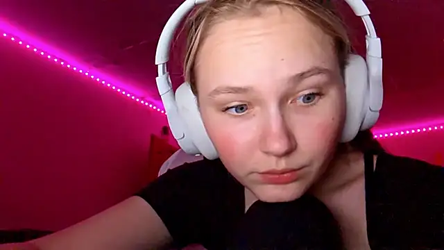 KarinRobertson online show from 19, 12, 2025