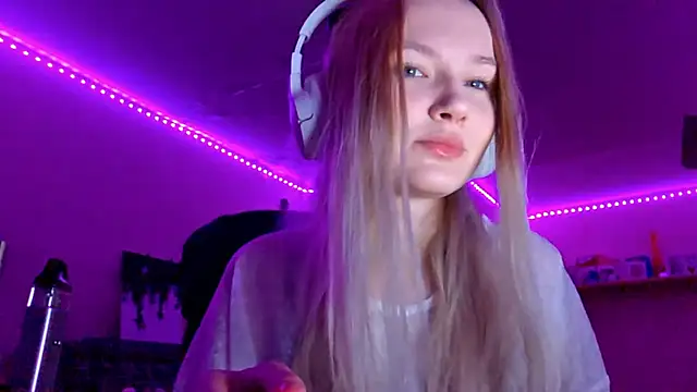 KarinRobertson online show from 12, 11, 2025