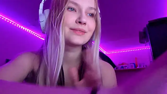 KarinRobertson online show from 14, 11, 2025