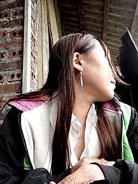 Sara pusyy online show from 2, 4, 2026