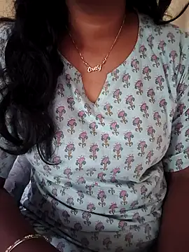 Snapshot of hyd_couple7878 chatting on 7, 11, 2025 hyd couple7878 online show from 7, 11, 2025