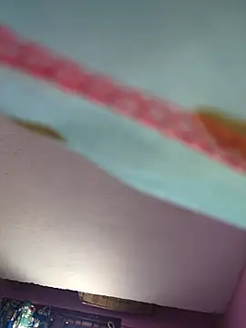 Snapshot of hyd_couple7878 chatting on 16, 12, 2025 hyd couple7878 online show from 16, 12, 2025