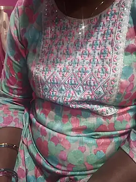 Snapshot of hyd_couple7878 chatting on 13, 11, 2025 hyd couple7878 online show from 13, 11, 2025