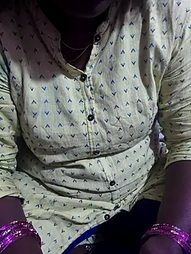 Snapshot of hyd_couple7878 chatting on 1, 2, 2026 hyd couple7878 online show from 1, 2, 2026