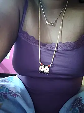 Snapshot of hyd_couple7878 chatting on 17, 11, 2025 hyd couple7878 online show from 17, 11, 2025