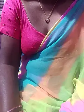 Snapshot of hyd_couple7878 chatting on 8, 2, 2026 hyd couple7878 online show from 8, 2, 2026