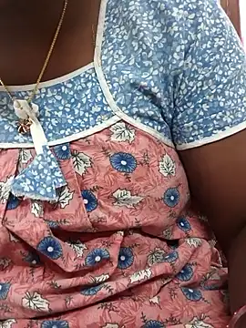 Snapshot of hyd_couple7878 chatting on 10, 1, 2026 hyd couple7878 online show from 10, 1, 2026