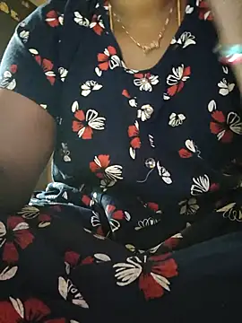 Snapshot of hyd_couple7878 chatting on 27, 11, 2025 hyd couple7878 online show from 27, 11, 2025