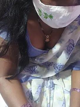 Snapshot of hyd_couple7878 chatting on 27, 6, 2026 hyd couple7878 online show from 27, 6, 2026