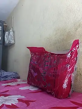 Snapshot of hyd_couple7878 chatting on 3, 3, 2026 hyd couple7878 online show from 3, 3, 2026