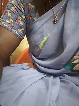 Snapshot of hyd_couple7878 chatting on 16, 2, 2026 hyd couple7878 online show from 16, 2, 2026