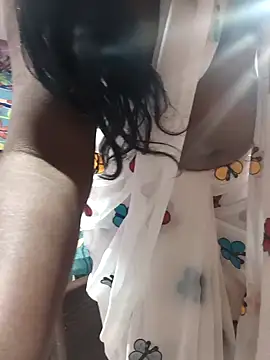 Snapshot of hyd_couple7878 chatting on 12, 2, 2026 hyd couple7878 online show from 12, 2, 2026