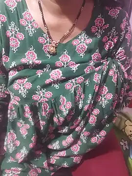 Snapshot of hyd_couple7878 chatting on 22, 6, 2026 hyd couple7878 online show from 22, 6, 2026