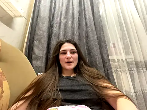 HelgaMun online show from 7, 11, 2025