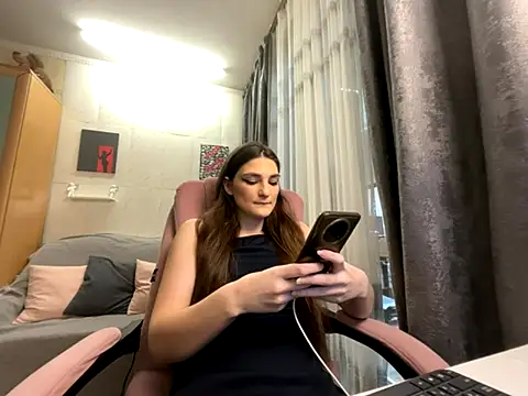 HelgaMun online show from 18, 11, 2025